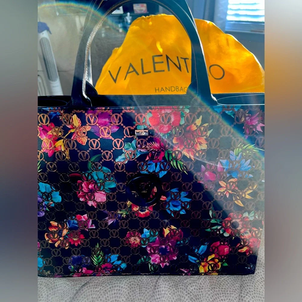 Valentino by Mario Valentino Victoria Flowery Monogram Tote bag LIKE NEW! RARE